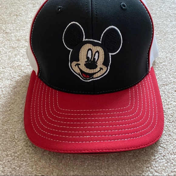 Black & red ‘Los Mickeys’ Mickey Mouse trucker hat - Picture 2 of 7